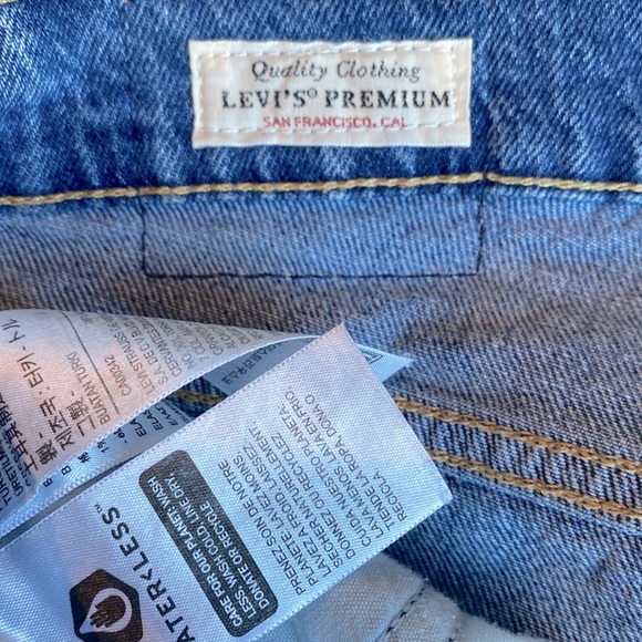 Levi’s 70s high flare 👖 - Picture 9 of 12